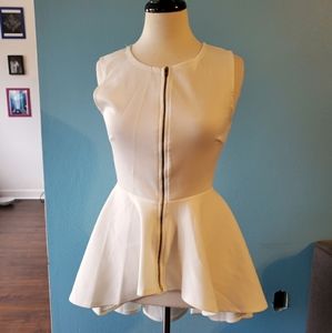 Cleo Apparel XL White Zipped Asymmetric Shirt NWT